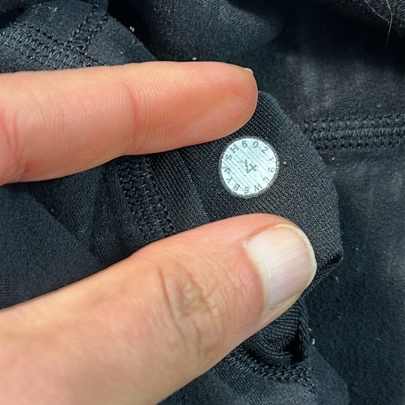 Lululemon Align Pant II 25" Stride Emboss Black - Picture 5 of 6